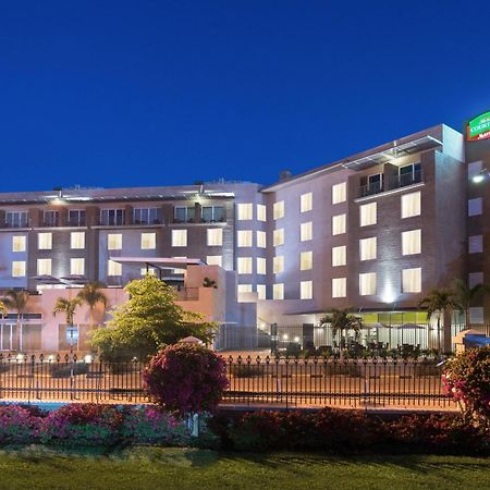 Hotel Courtyard By Marriott Kingston, Jamaica Exterior foto