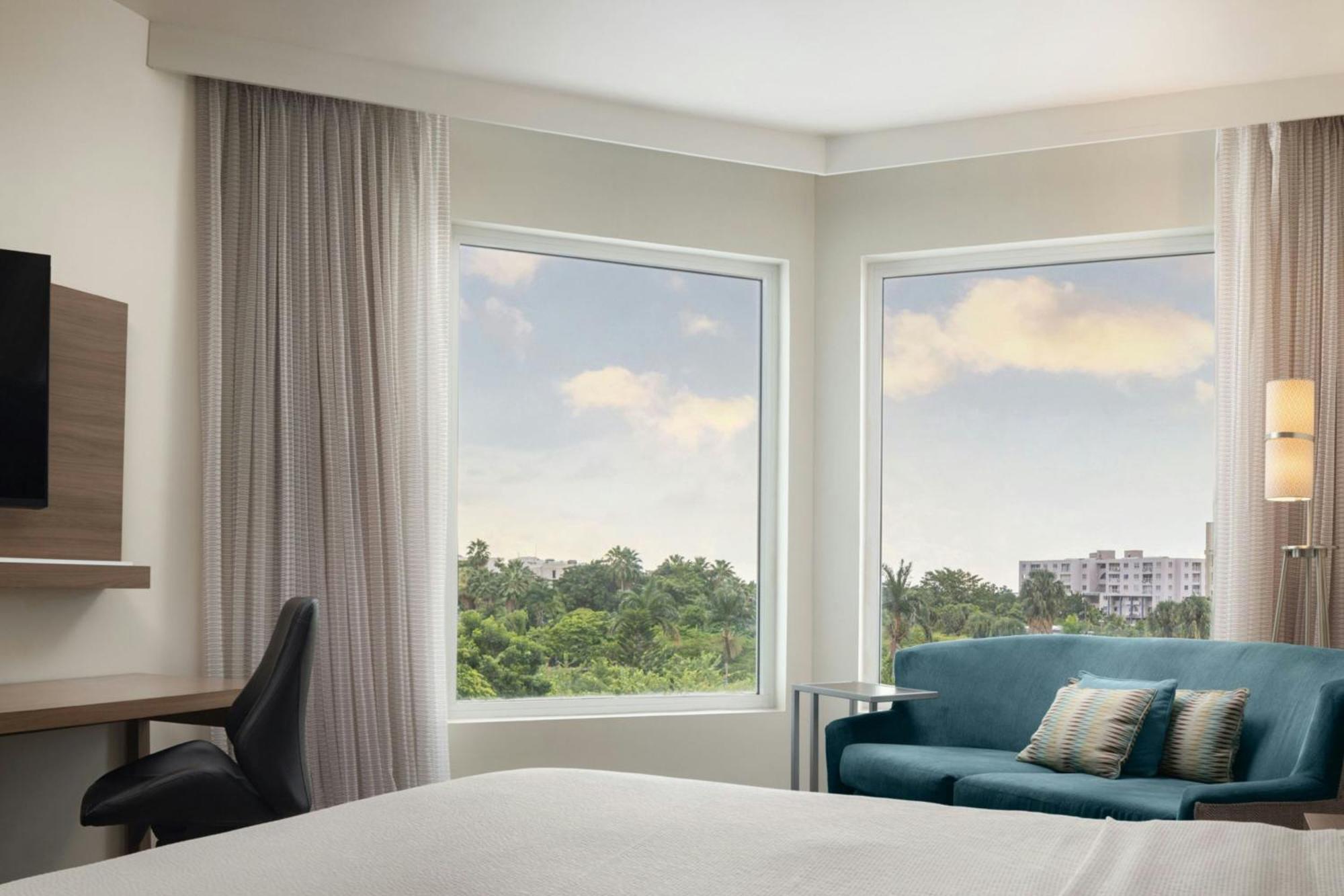 Hotel Courtyard By Marriott Kingston, Jamaica Exterior foto